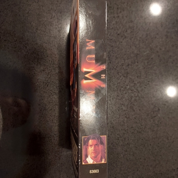 The Mummy VHS movie - Picture 2 of 4